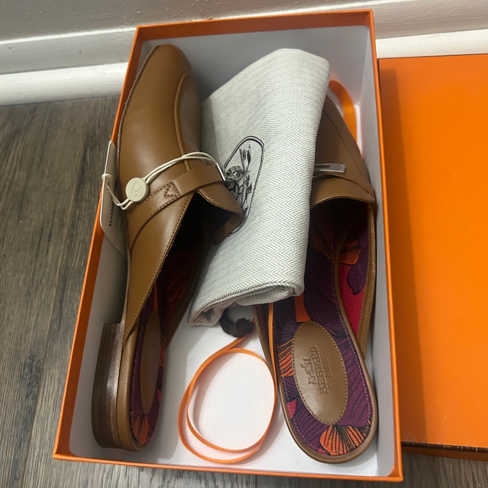 Hermes Brown Leather Oz Mule